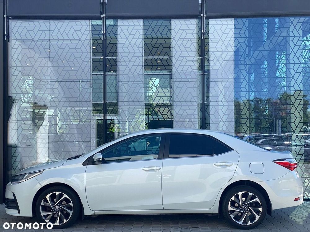 Toyota Corolla - 3