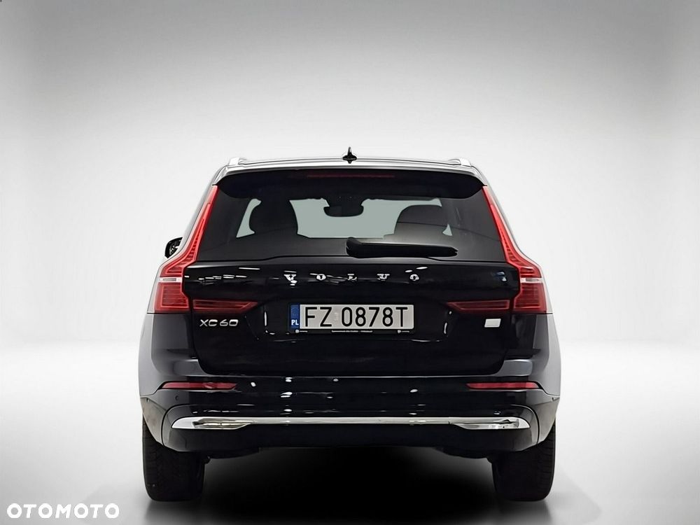 Volvo XC 60 T6 Plug-In Hybrid AWD Plus Bright - 4