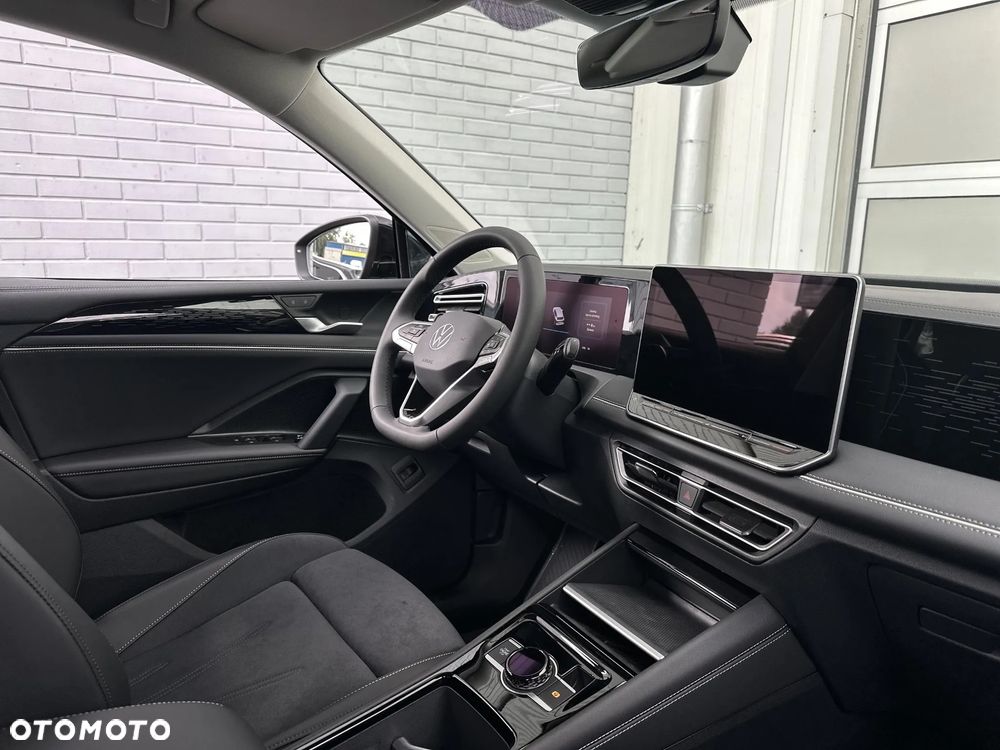Volkswagen Tiguan 2.0 TDI Elegance DSG - 8