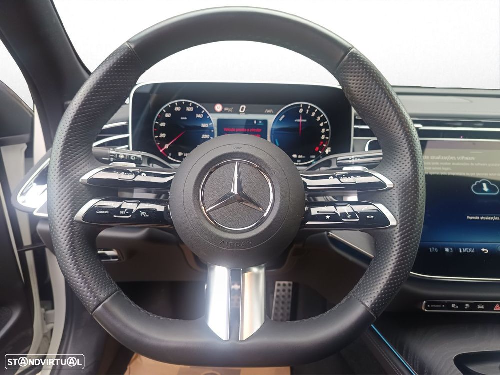 Mercedes-Benz E 300 de - 11