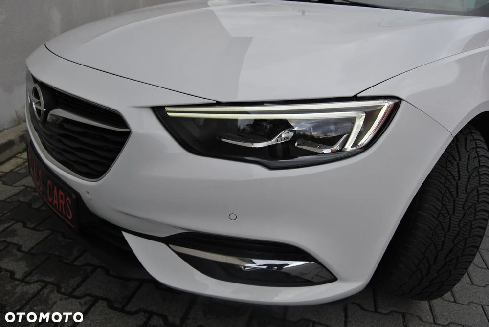 Opel Insignia Sports Tourer 2.0 BiTurbo Diesel 4x4 Innovation - 22