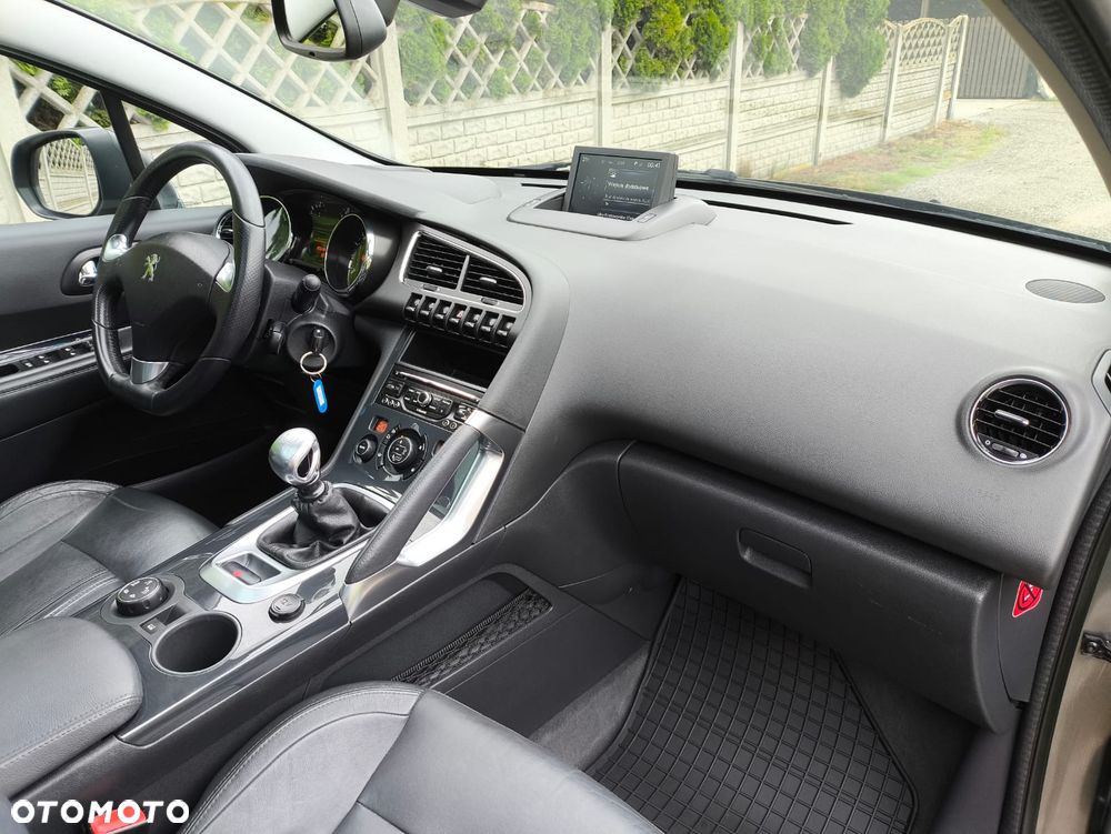 Peugeot 3008 HDi 150 Allure - 18