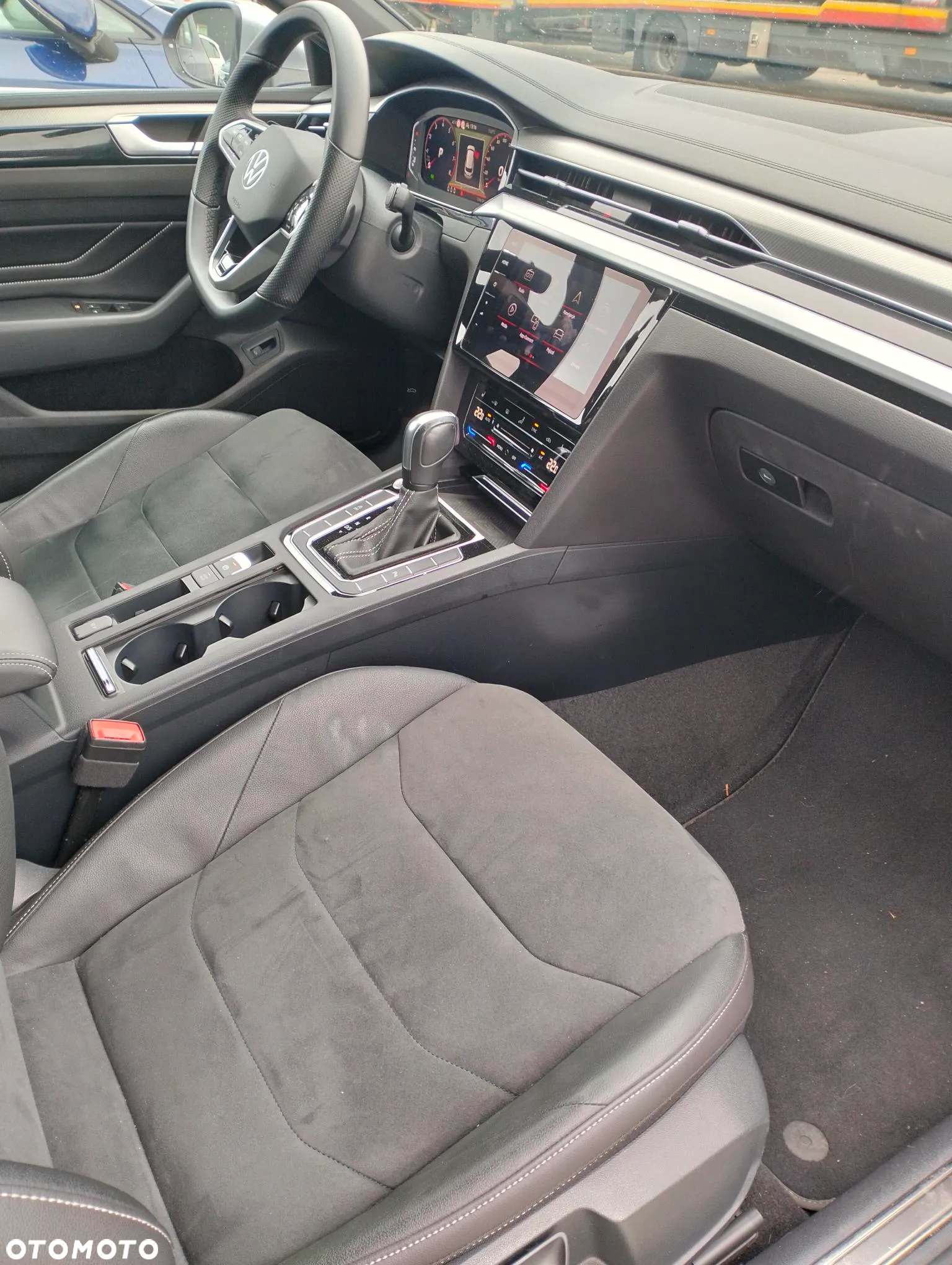 Volkswagen Arteon 2.0 TSI R-Line DSG - 14