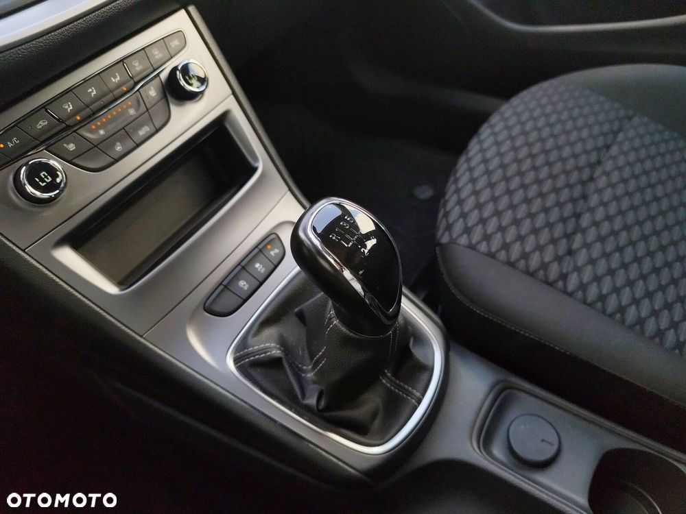 Opel Astra 1.2 T Edition S&S - 22
