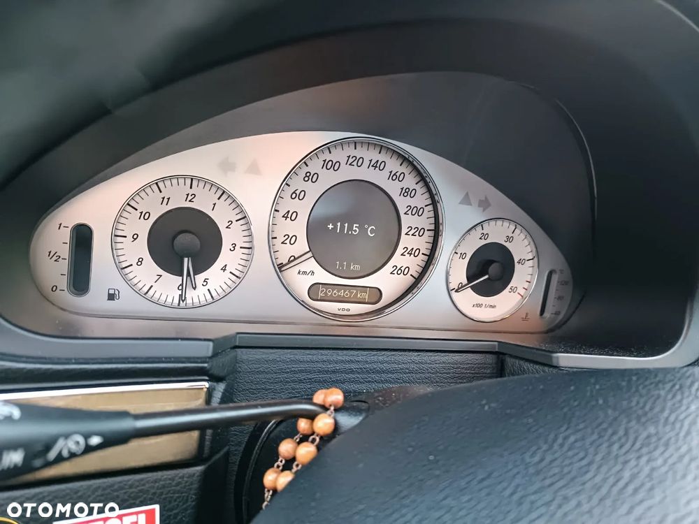 Mercedes-Benz Klasa E 320 CDI 7G-TRONIC Avantgarde - 20