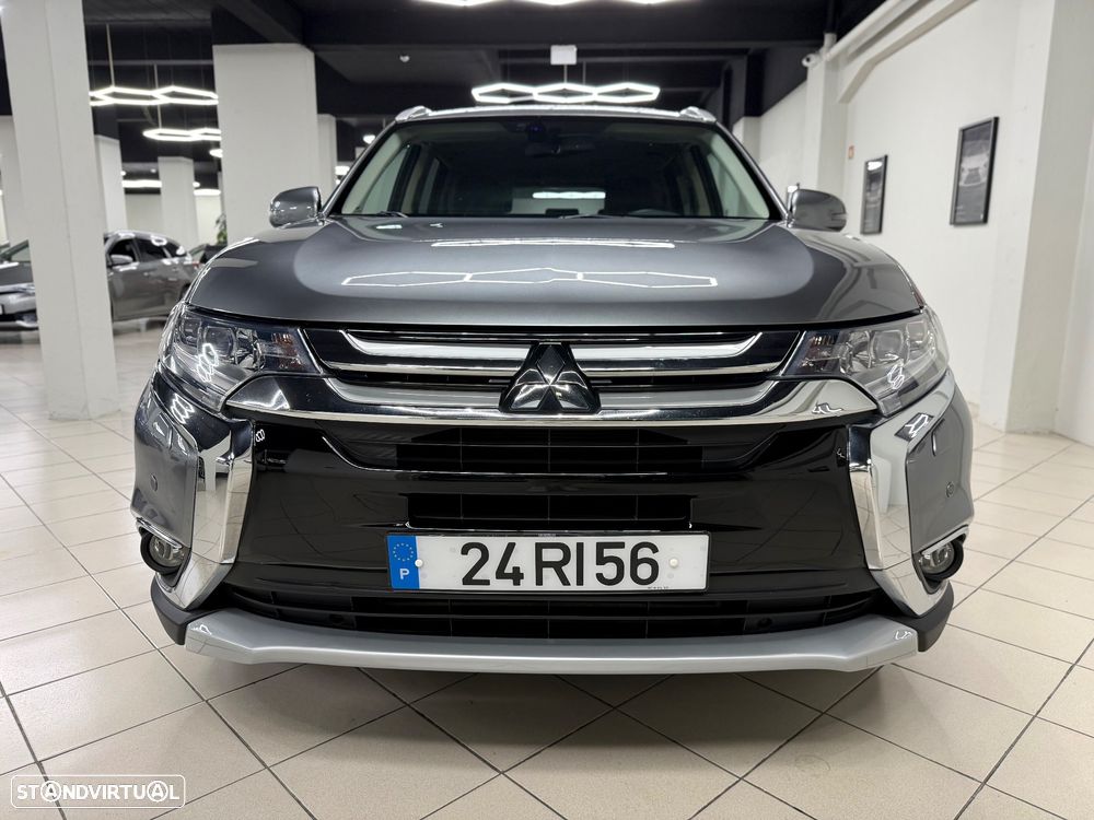 Mitsubishi Outlander 2.2 DI-D Instyle Navi - 13