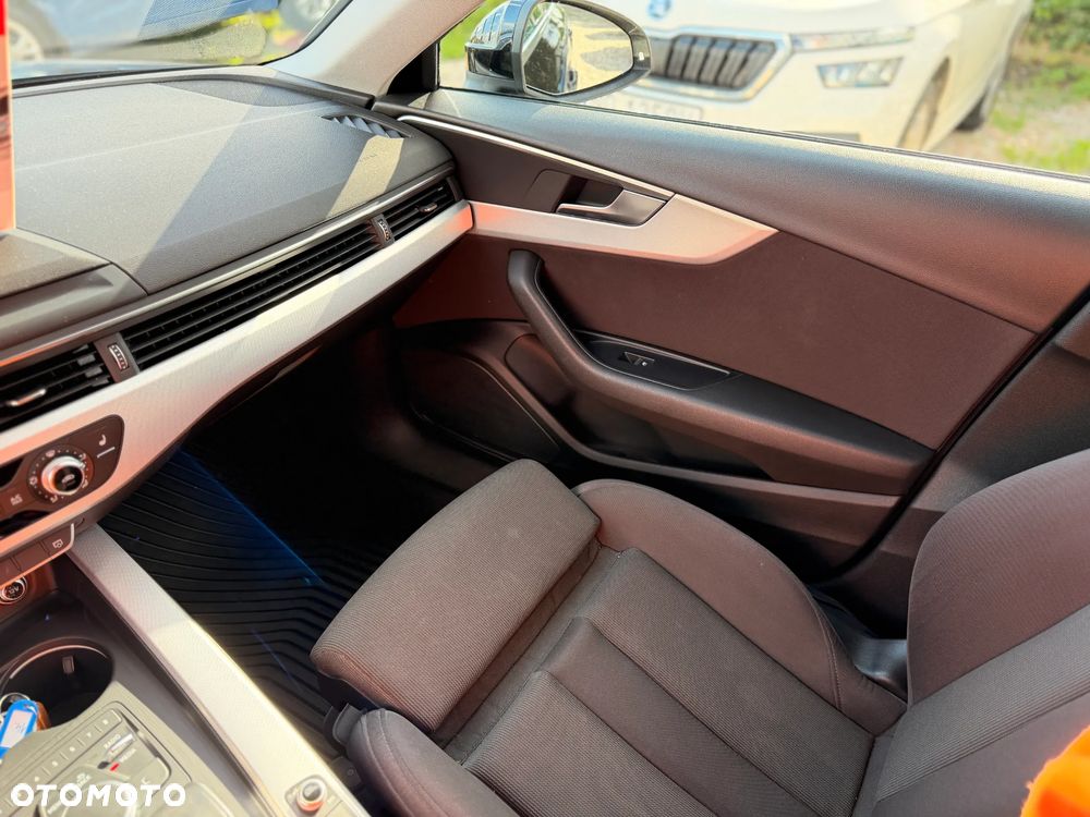 Audi A4 Avant 2.0 TDI ultra S tronic - 21