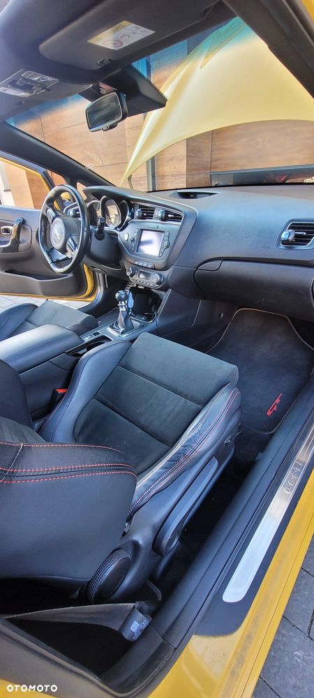 Kia Ceed 1.6 T-GDI GT-Track - 11