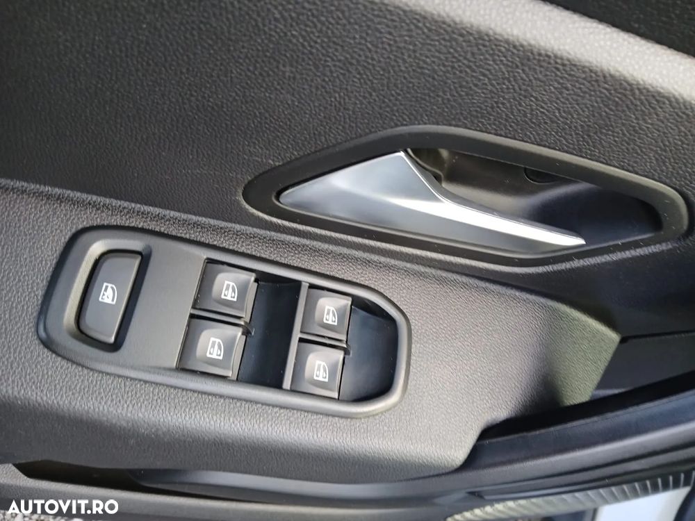 Dacia Duster 1.5 Blue dCi 4WD Comfort - 10