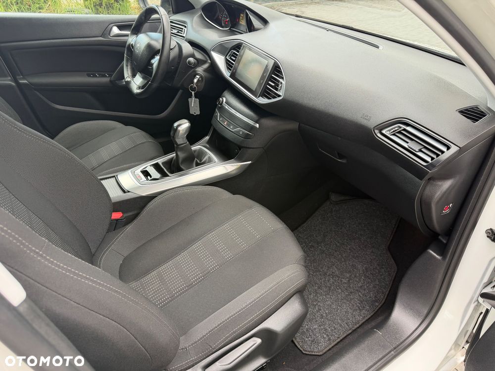 Peugeot 308 110 e-THP Stop & Start Access - 10
