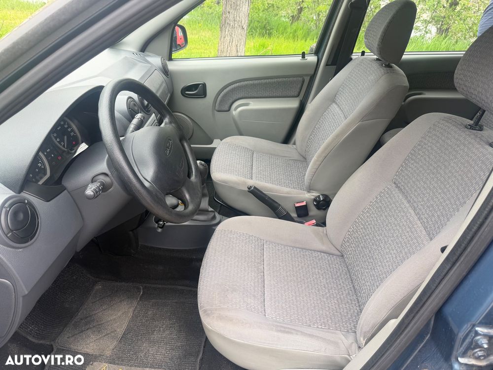 Dacia Logan 1.6 16V Laureate - 19