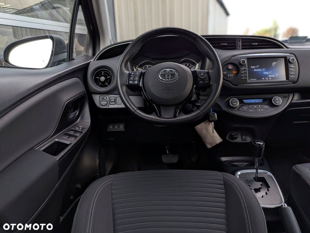 Toyota Yaris 1.5 Premium CVT - 16