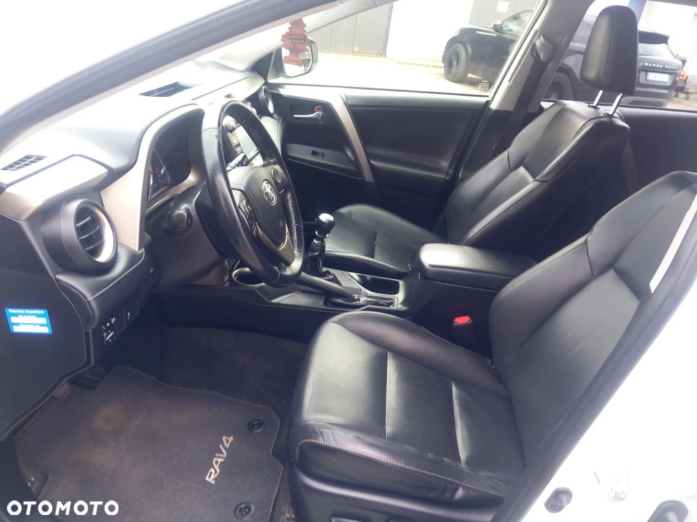 Toyota RAV4 2.2 D-4D 4x4 Executive - 15