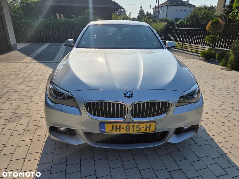 BMW Seria 5 520i Sport-Aut - 9