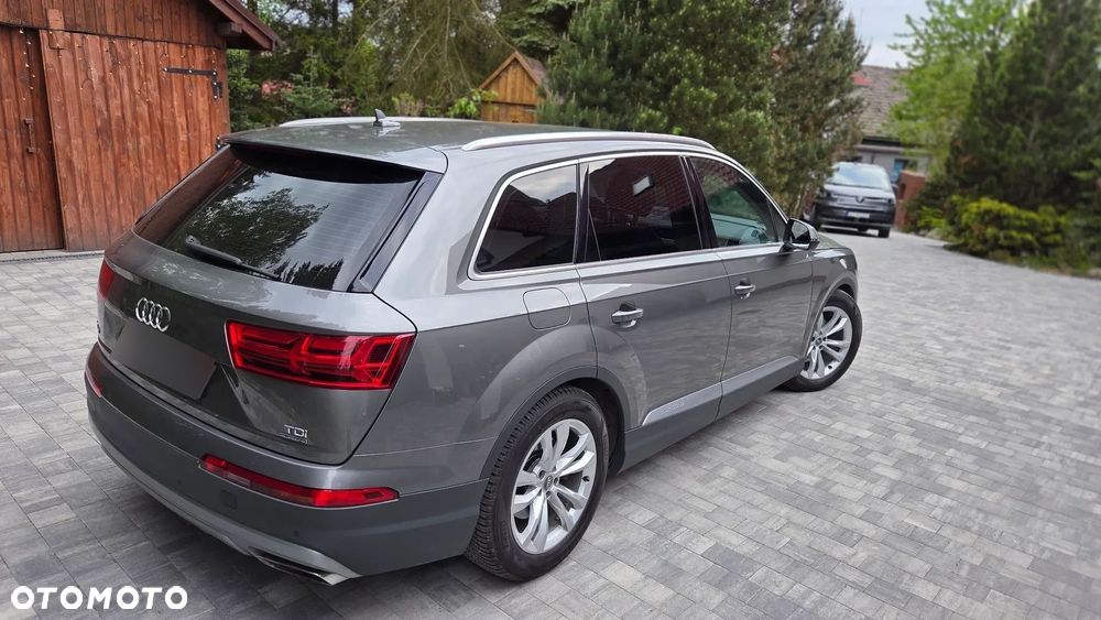 Audi Q7 - 7