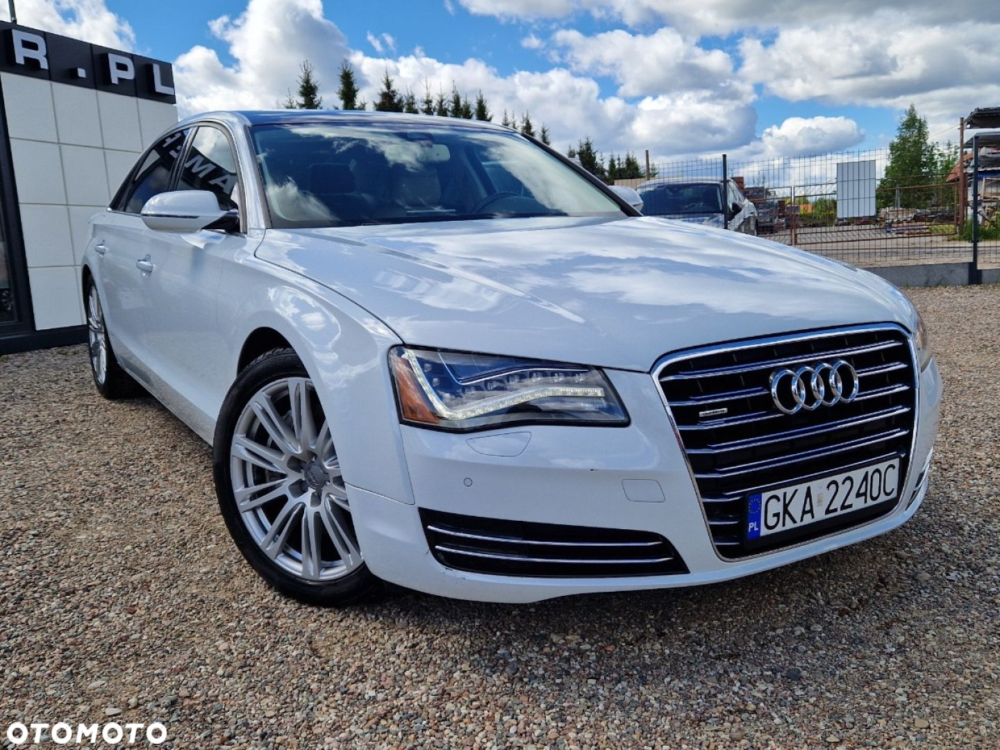 Audi A8 - 4
