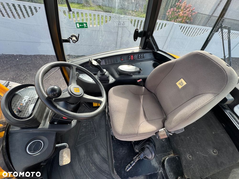 JCB 406 T4 - 11