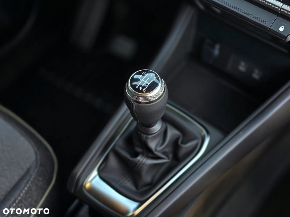Renault Captur - 23