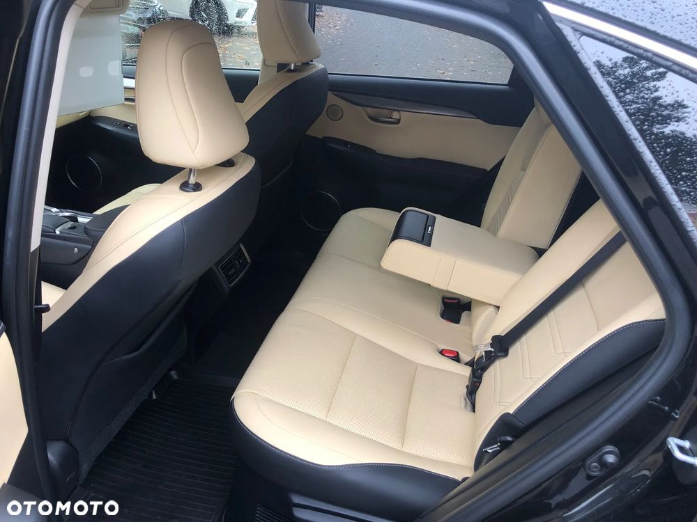 Lexus NX 300 Prestige AWD - 3