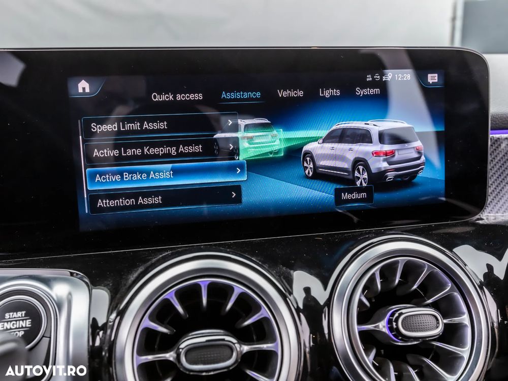 Mercedes-Benz GLB 200 4Matic 8G-DCT AMG Line - 29