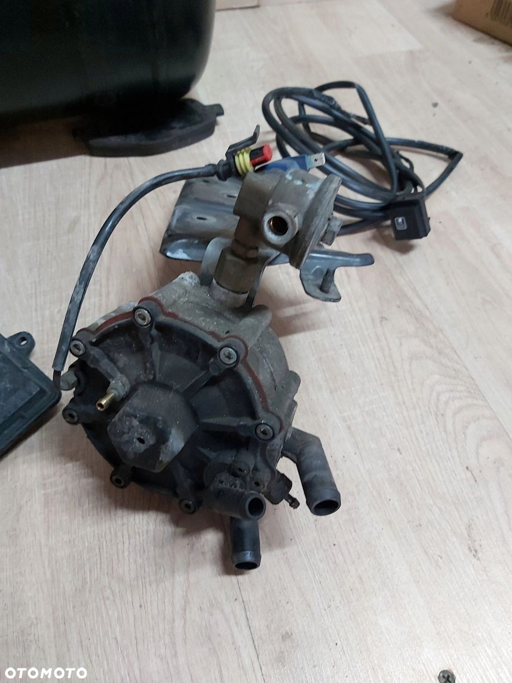instalacja gazowa STAG 200 goFast Butla 45l Toyota Rav4 - 4