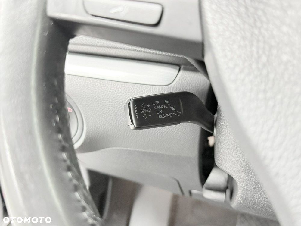 Volkswagen Sharan 2.0 TDI DSG Blue Motion Highline - 28