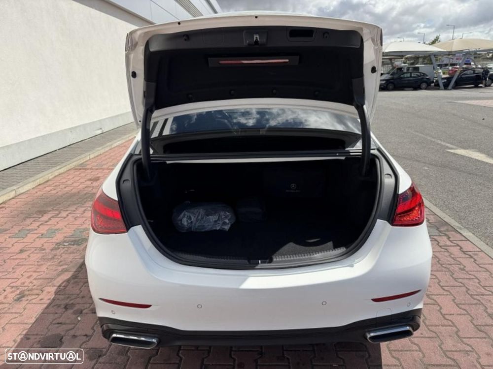 Mercedes-Benz C 300 e AMG Line - 44