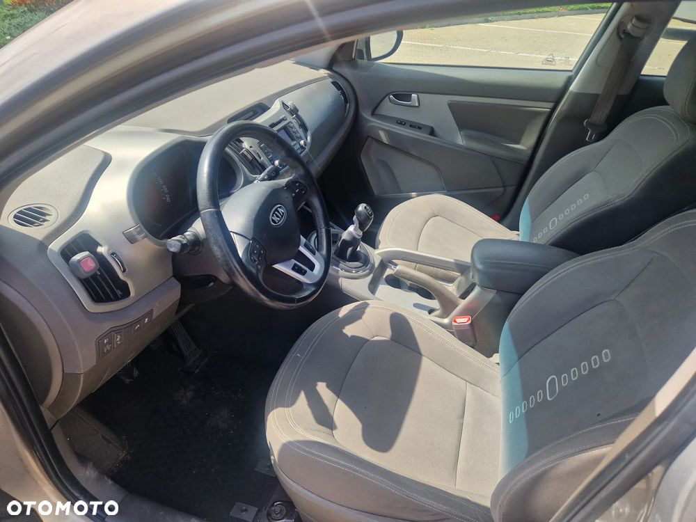 Kia Sportage 1.7 CRDI L 2WD - 9