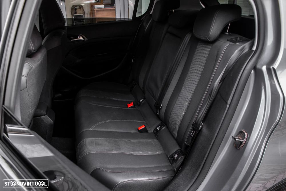 Peugeot 308 BlueHDi FAP 130 EAT8 Stop & Start Allure - 24