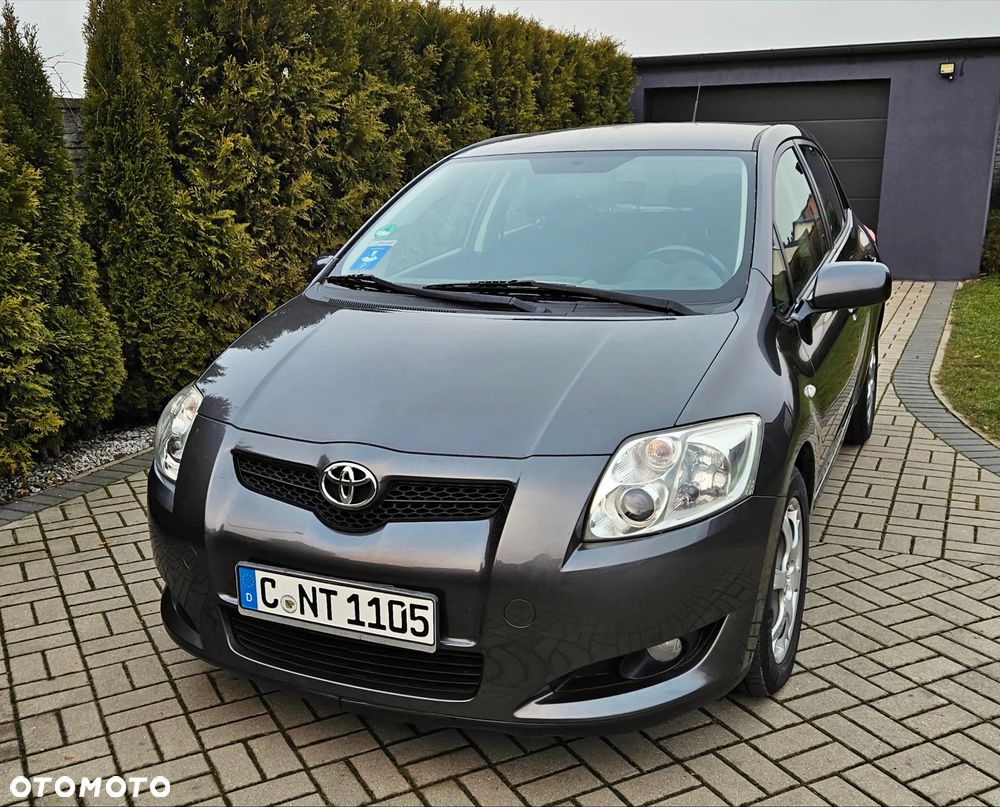 Toyota Auris 1.6 VVT-i Executive - 2