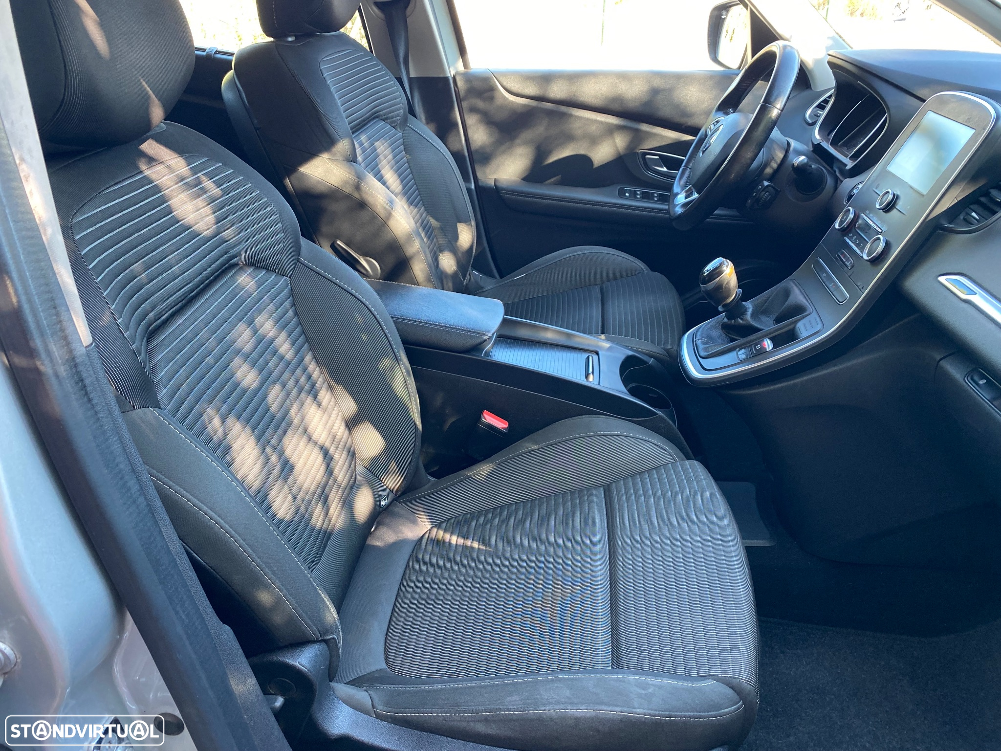 Renault Grand Scénic 1.6 dCi Luxe SS - 21