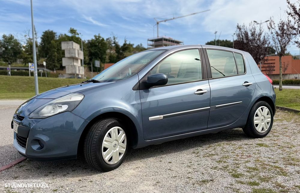 Renault Clio 1.2 16V Confort 130g - 3