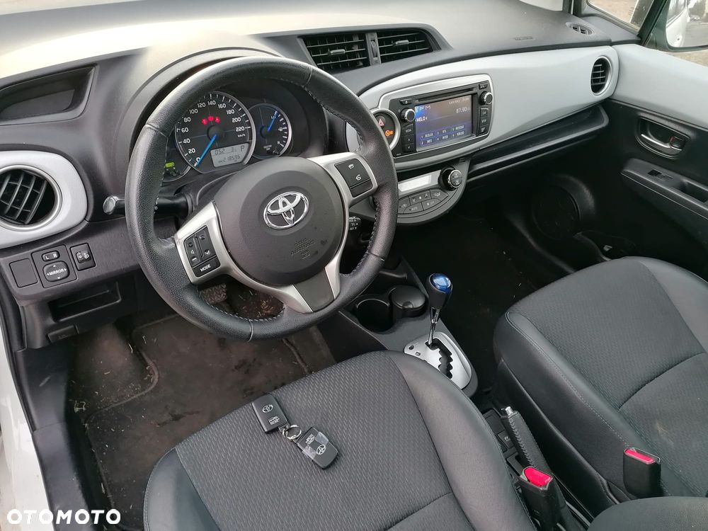 Toyota Yaris - 19