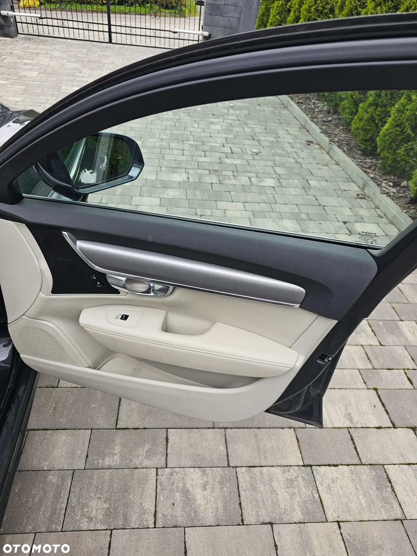 Volvo V90 D4 Geartronic Momentum - 12