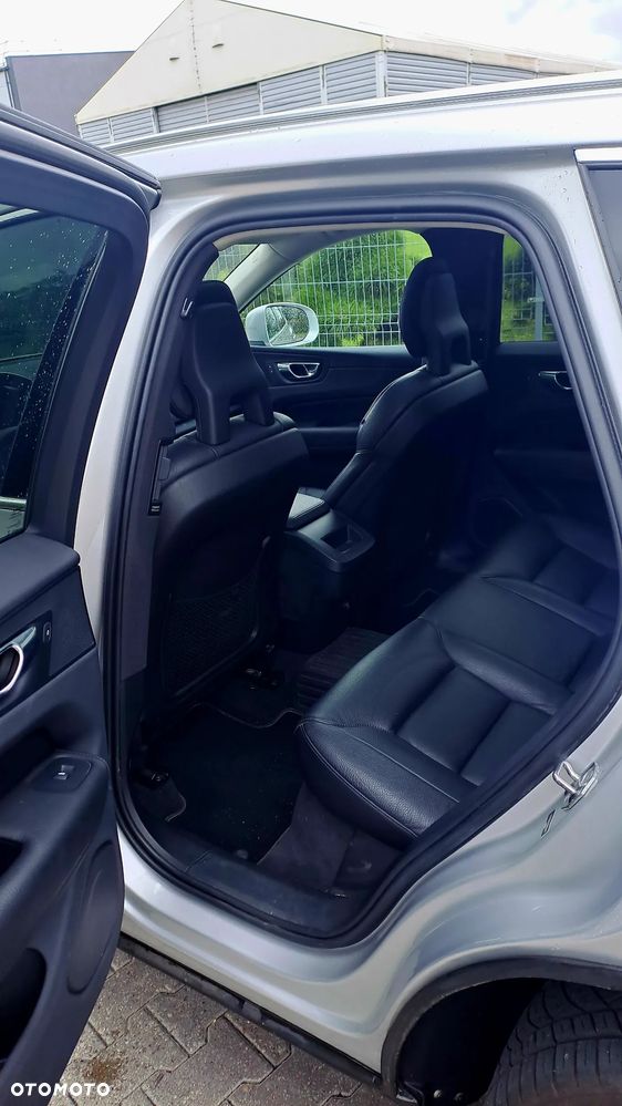 Volvo XC 60 T5 AWD Geartronic Momentum - 11