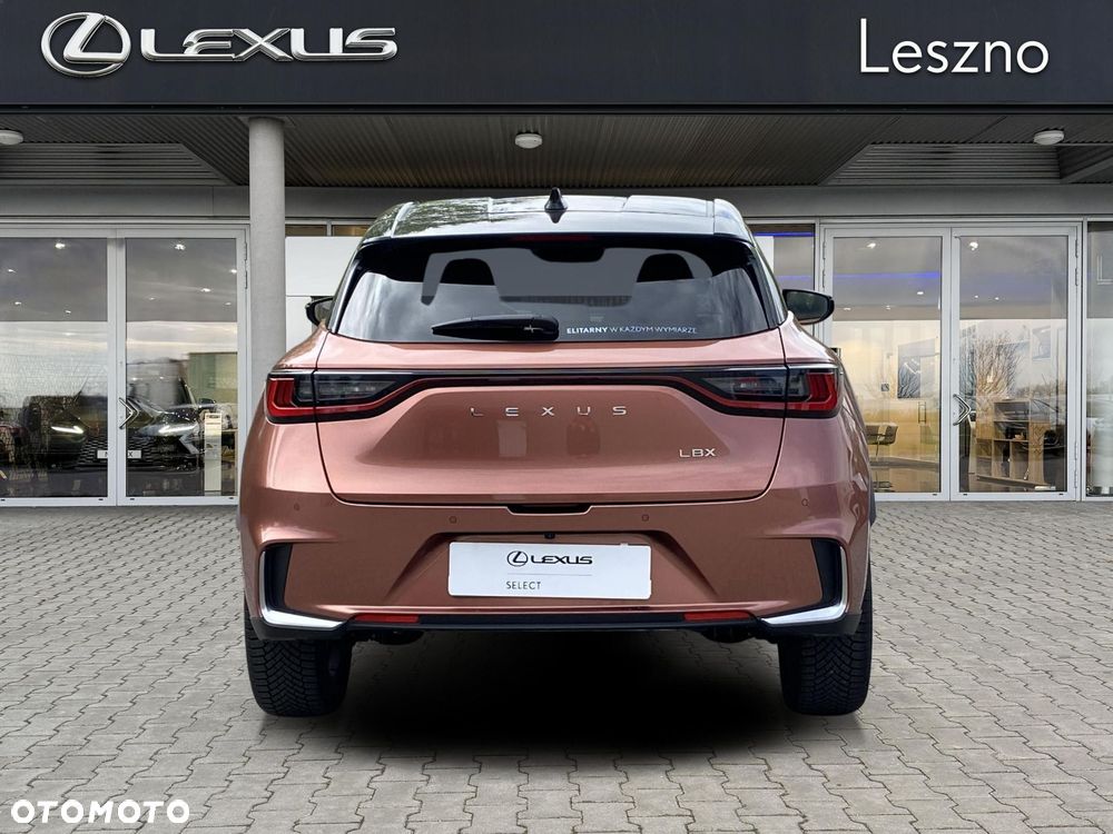 Lexus LBX 1.5 Hybrid Cool - 8