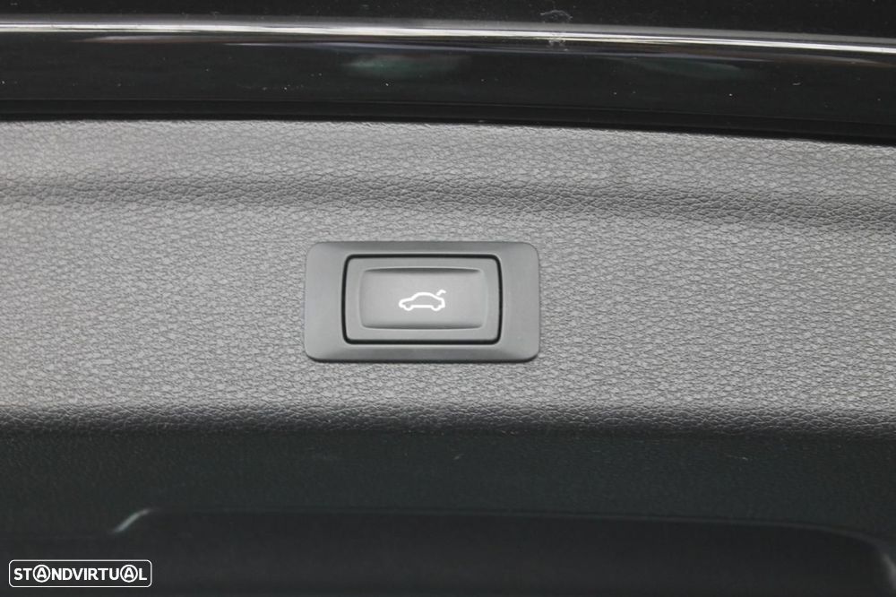 Audi Q3 35 TDI Advanced S tronic - 38