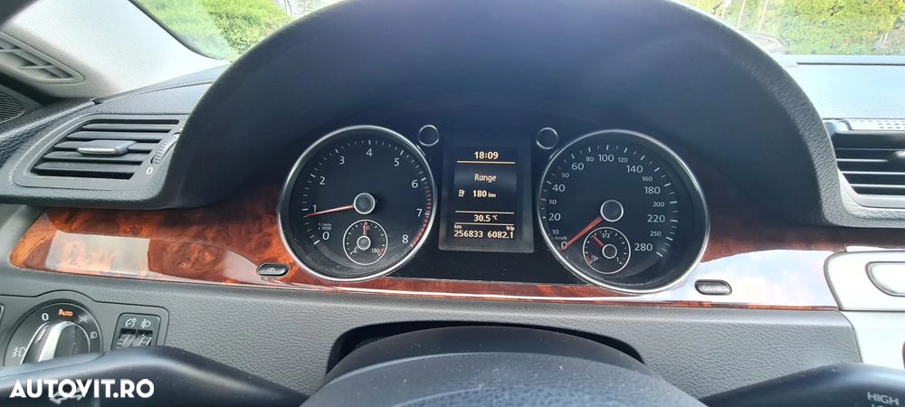 Volkswagen Passat CC 1.8 TSI - 11