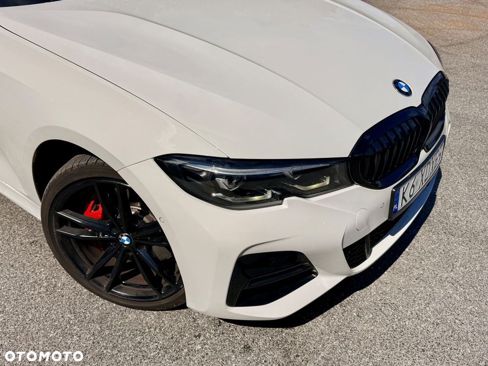 BMW Seria 3 330e xDrive M Sport sport - 11