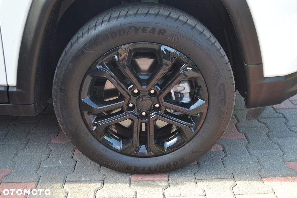 Jeep Compass - 25