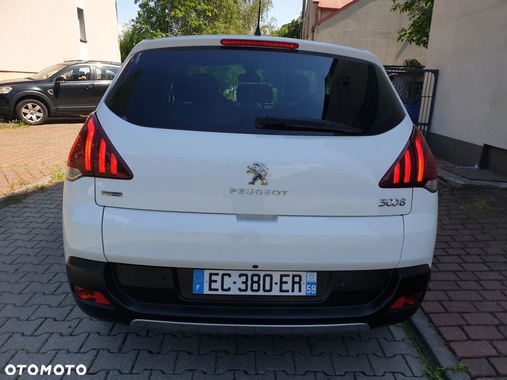 Peugeot 3008 HDi 150 Allure - 17