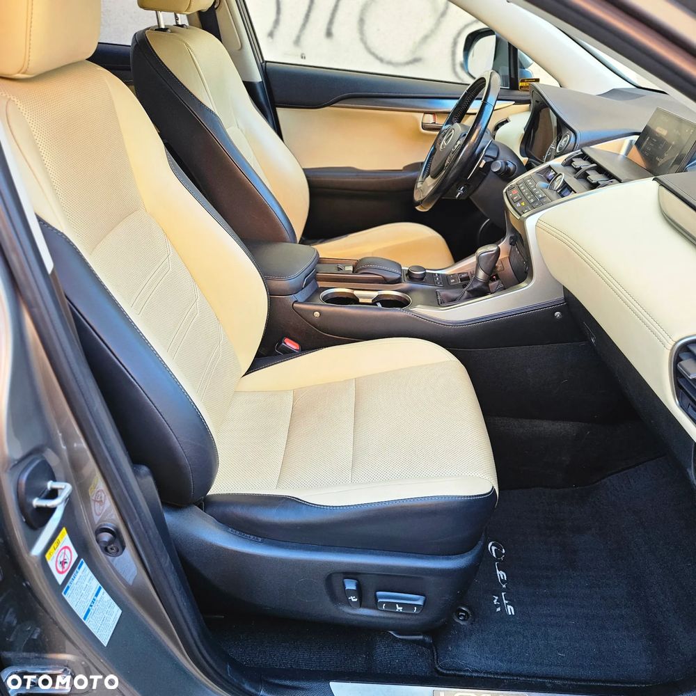 Lexus NX 200t AWD Luxury Line - 10