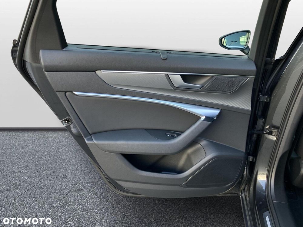 Audi A6 Allroad - 32