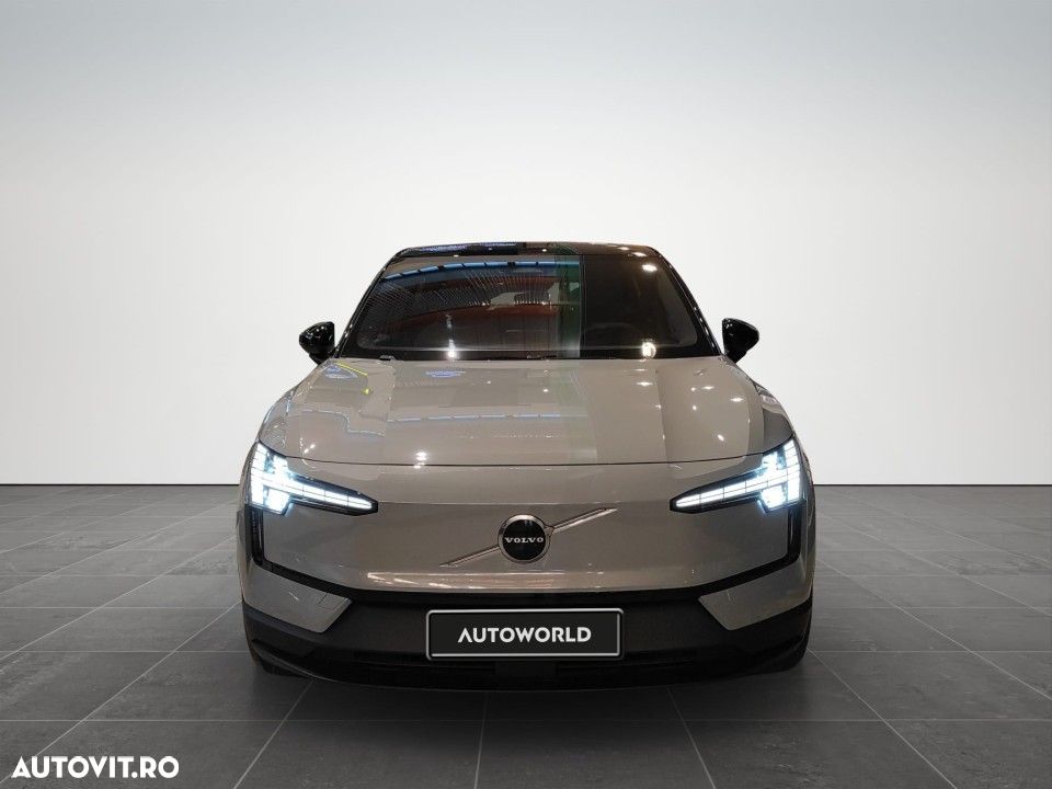 Volvo EX30 Twin Motor Performance Plus - 2