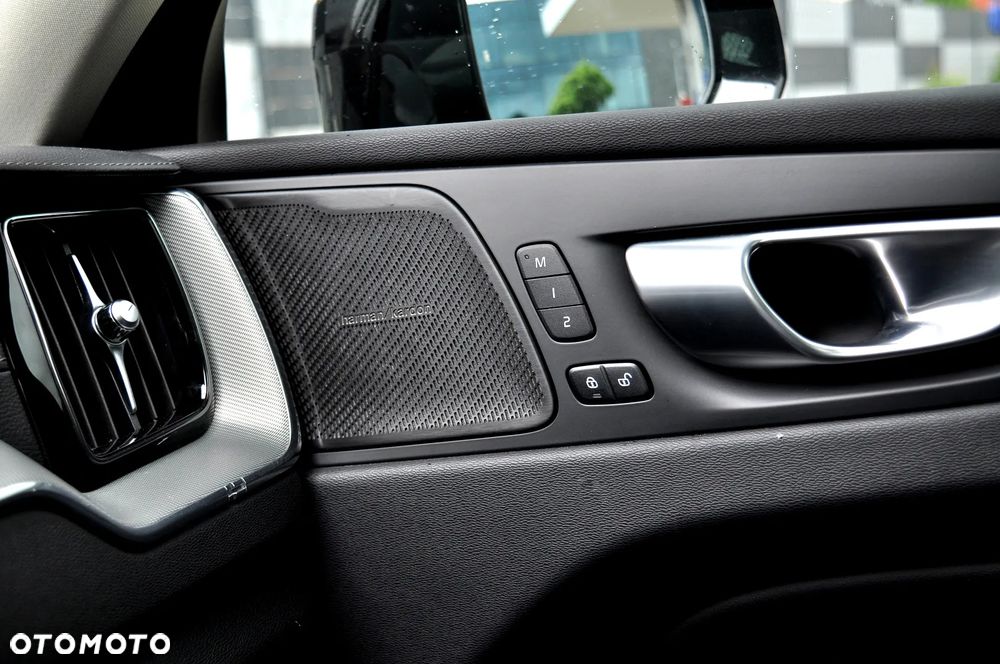 Volvo XC 60 B4 D Geartronic RDesign - 25