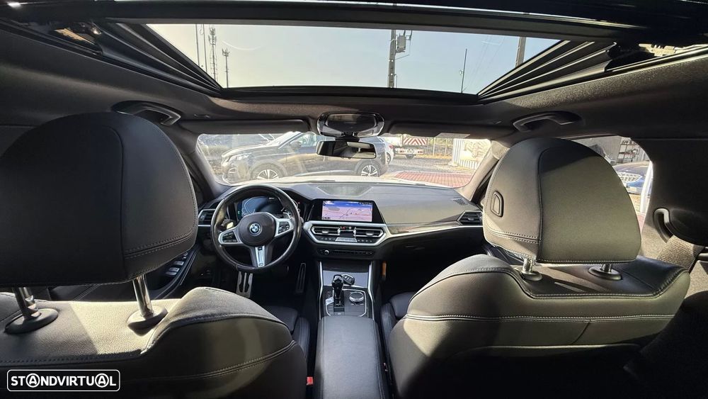 BMW 330 e Pack Desportivo M Auto - 18