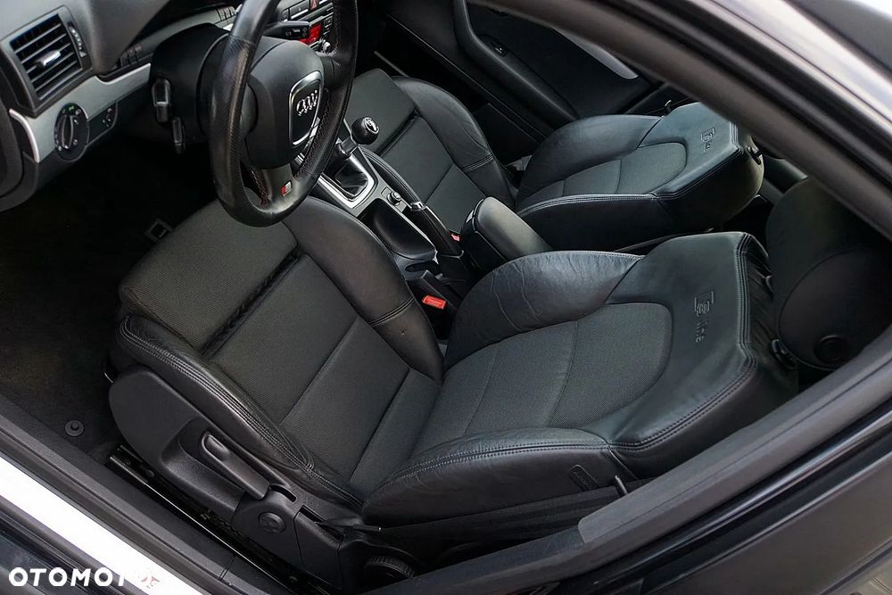 Audi A4 Avant 1.8 T quattro - 22