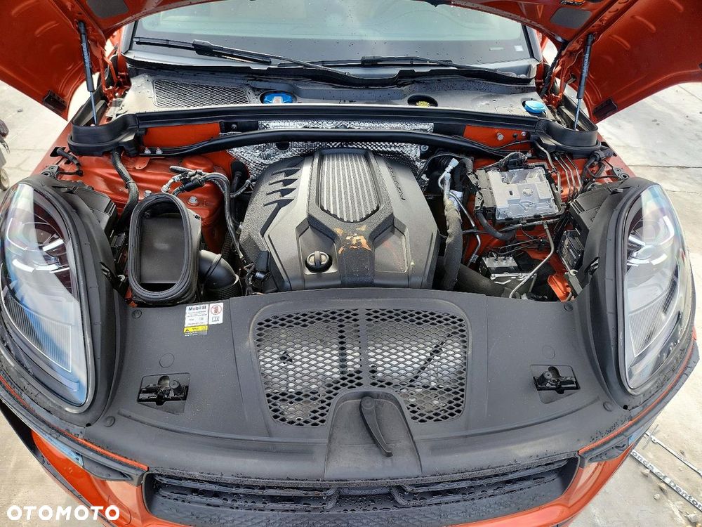 Porsche Macan - 12