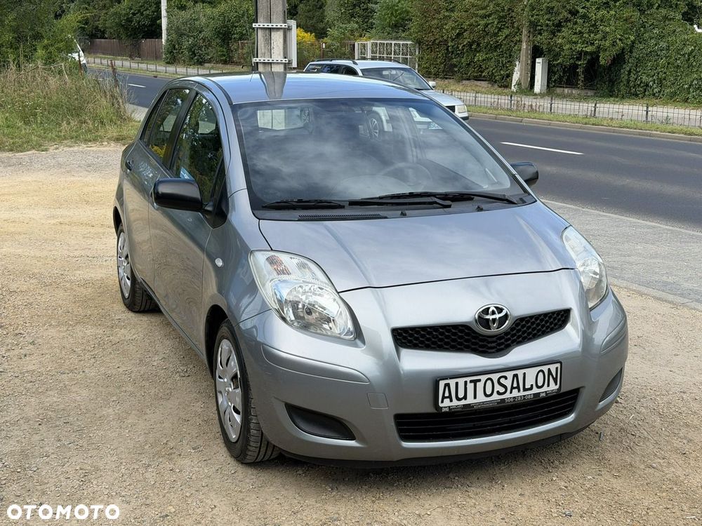 Toyota Yaris - 4