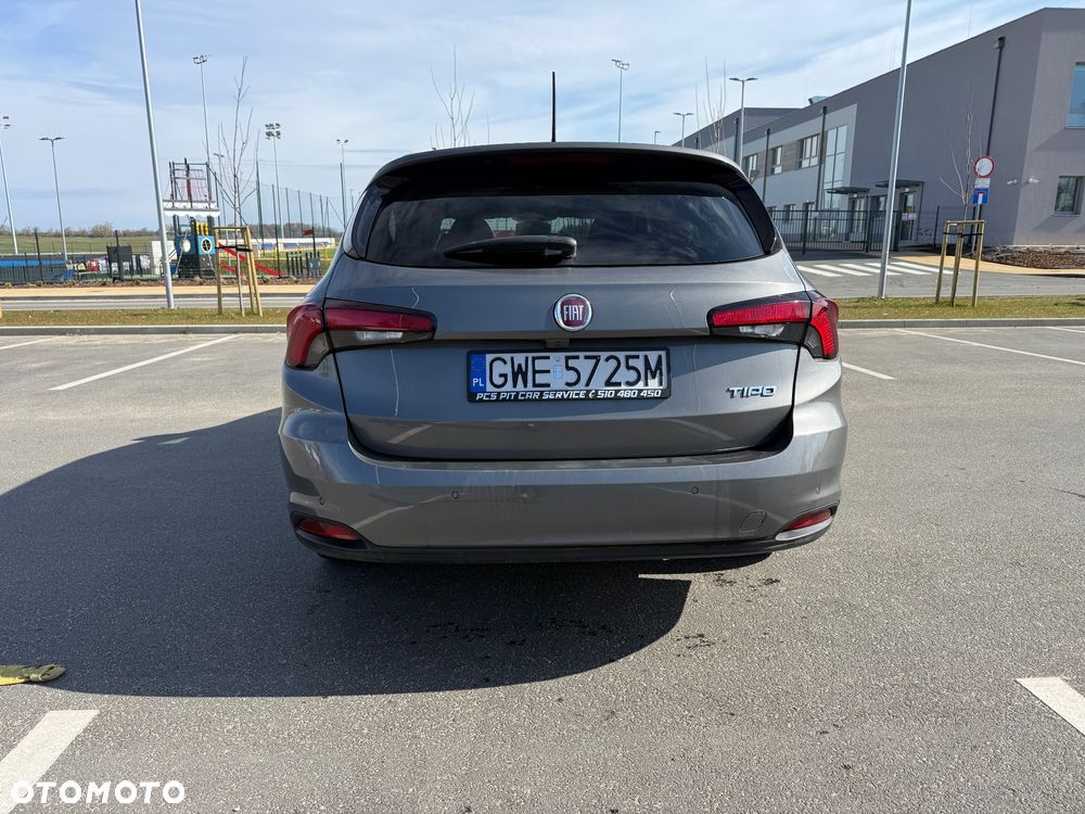 Fiat Tipo 1.6 MultiJet 16v Lounge - 4